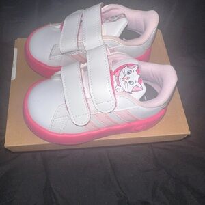 Kids White and Pink Velcro Sneakers